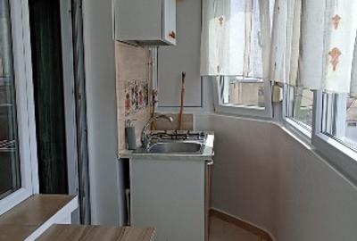 Garsoniera (transformată în apartament cu 2 camere) de închiriat pe termen lung - 1
