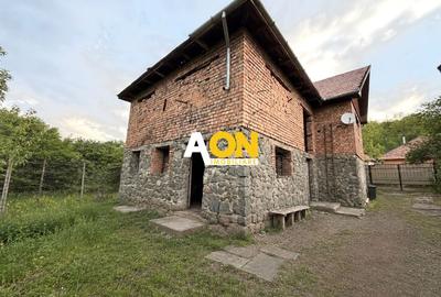 Casă cu 7 camere de vânzare în Meteș, 810 mp teren - 2