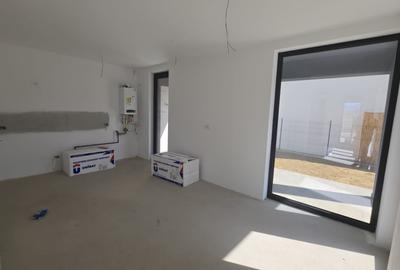 Casa de vanzare 4 camere, 3 bai, teren 400 mp teren, terasa - 3