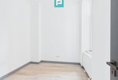 Spațiu central Jiga – birou sau locuință - 8