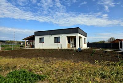 Casa cu utilitati finisata si mobilata la pret de apartament - 11