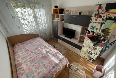 Etaj 2, fara risc, 3 camere zona Mircea cel Batran - 3