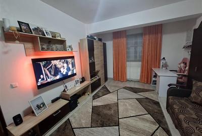 Garsonieră decomandată, mobilată în Cug