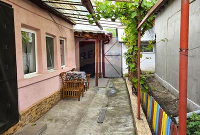 Casă / Vilă cu 6 camere de vânzare în zona Mihai Viteazu - 13