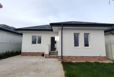 Casa 3 camere Crevedia - 8