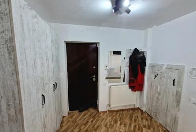 Garsonieră semidecomandată, mobilată în Eroii Revoluției