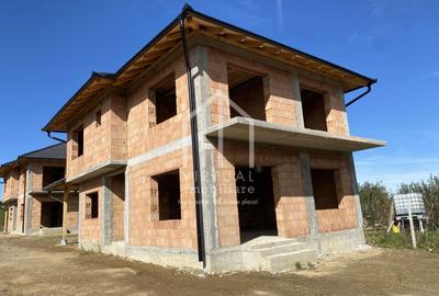 Casă individuală cu 4 camere în Poplaca