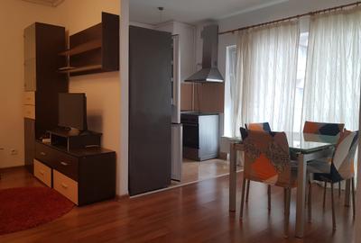 Inchiriere apartament 2 camere cu loc de parcare, 450 euro, Titan - 1