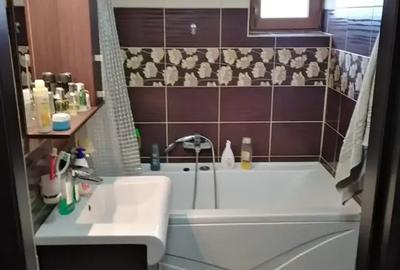 Apartament 3 camere Ideal locuință sau sediu firmă Mo - 8