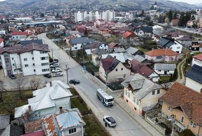 Casă de vânzare în GURA HUMORULUI zona Ariniș 250 mp teren - 11