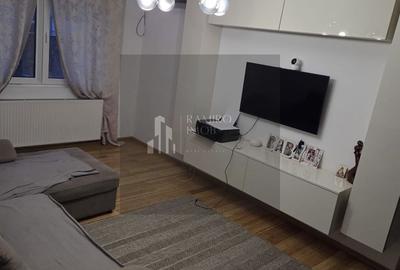 Apartament cu 3 camere semidecomandat în Olteniței
