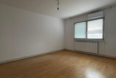 Tomis III, apartament cu 4 camere decomandate, centrala pe gaz, liber - 6