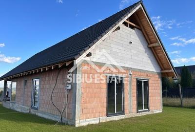 Casa 130 mp, teren 2800 mp, priveliște superbă – Marginimea Sibiului - 1