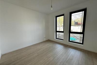 Apartament 3 Camere în bloc finalizat, etaj intermediar, construcție n - 9
