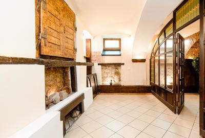 Spatiu comercial amenajat – central, str. Crisan - 3