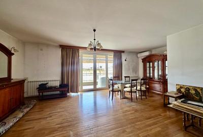 Apartament cu 5 camere semidecomandat, mobilat în Herăstrău