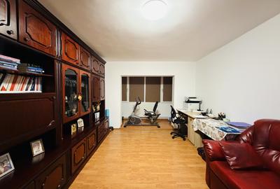 Apartament 3 camere, decomandat, 65mp utili, etaj 4, PIavat II - 1