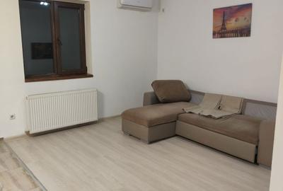 Apartament cu 3 camere semidecomandat, mobilat în Fundeni