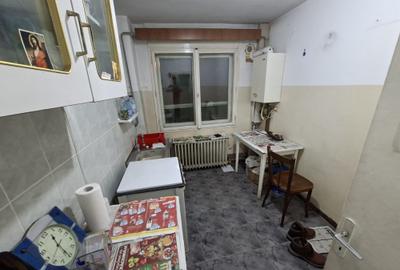 Apartament cu 2 camere, zona Podu Ros - 4