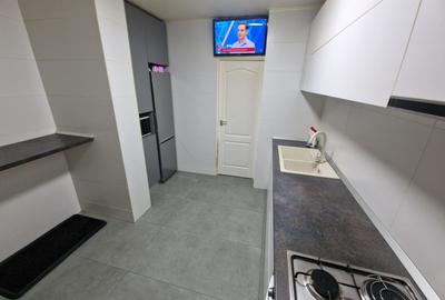 De vânzare: apartament 3 camere -  si garaj Drumul. Taberei - metrou - 4