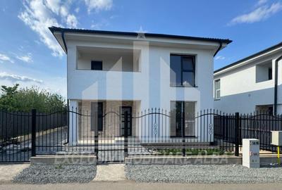Casă individuală cu 4 camere în Micești