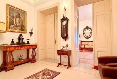 Reședință statement în Piața Victoriei - 7