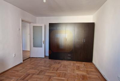 Apartament 3 camere decomandat, etaj 3/4, zonă Calea Romanului - Baie mare unifi - 11