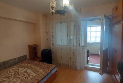 Parcul Catedralei - 3 camere /2 bai /3 balcoane /centrala /etaj 10 / lift nou - 6