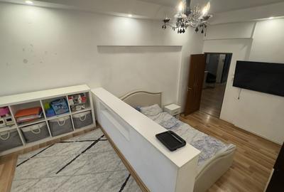 Apartament - 5 camere - decomandat - 5