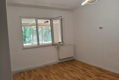 3 camere, etaj 1, Renovat Integral, Viziru 1 - 1