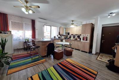 Apartament cu 3 camere semidecomandat în Florești