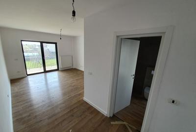 🏡 Vilă 5 camere cu mansardă și garaj, curte 350 mp, mutare imediată - 8