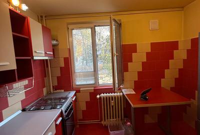 3 camere renovat – Piața Reșița - Aleea Reșița – Parter cu balcon - 15