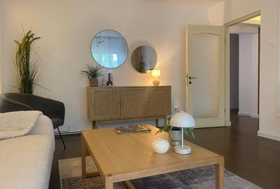 Apartament cu 4 camere decomandat în Grigorescu