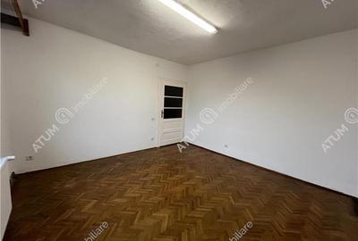 Casa 3 camere cu 2 pivnite si teren de 242 mp zona Calea Dumbravii - 11