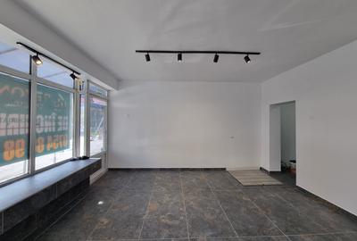 Zona Centrală- spațiu comercial/birou- 70 mp utili- totul nou - 4