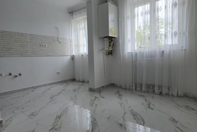 Apartament doua camere ultimul etaj zona centrala _Est Clinic - 7