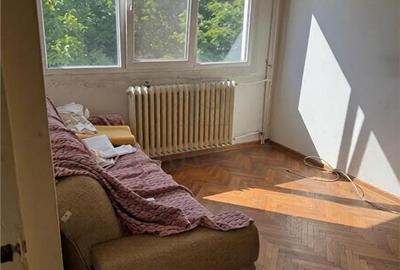 Apartament cu 2 camere semidecomandat în Gheorghe Lazăr