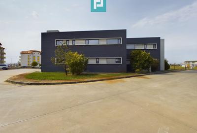Spațiu comercial modern cu parcare proprie - 22