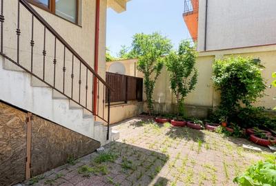 2 camere decomandat, Curte privata 52 mp, Centrala proprie, Metrou Laminorului - 7