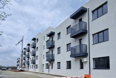 Apartament cu 2 camere semidecomandat în 1 Decembrie