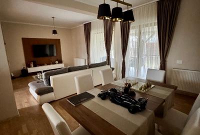 Casă cu 4 camere în Dumbrăvița