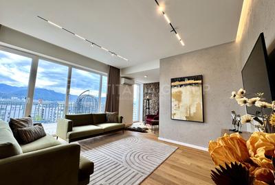 Apartament cu 3 camere decomandat în Tractorul