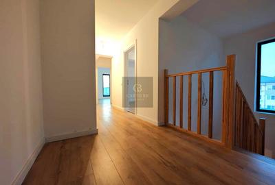 PENTHOUSE 3 CAMERE | OZANA |  LOC DE PARCARE(OPȚIONAL) | COMISION 0 - 9