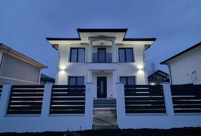 Casă individuală cu 4 camere în Vișan