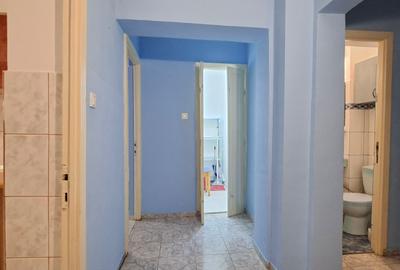 Apartament cu 2 camere in Micro 18 la etajul 1 - 5