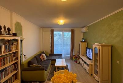 Apartament cu 2 camere decomandat, mobilat în Central