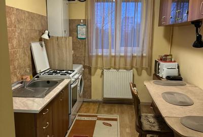 Inchiriez apartament 2 camere - 4