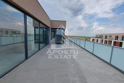 Penthouse cu 3 camere decomandat în Torontalului