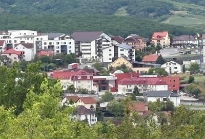 Teren Intravilat 15 ari Livada Meses ptr constructii 127.500eur - 2